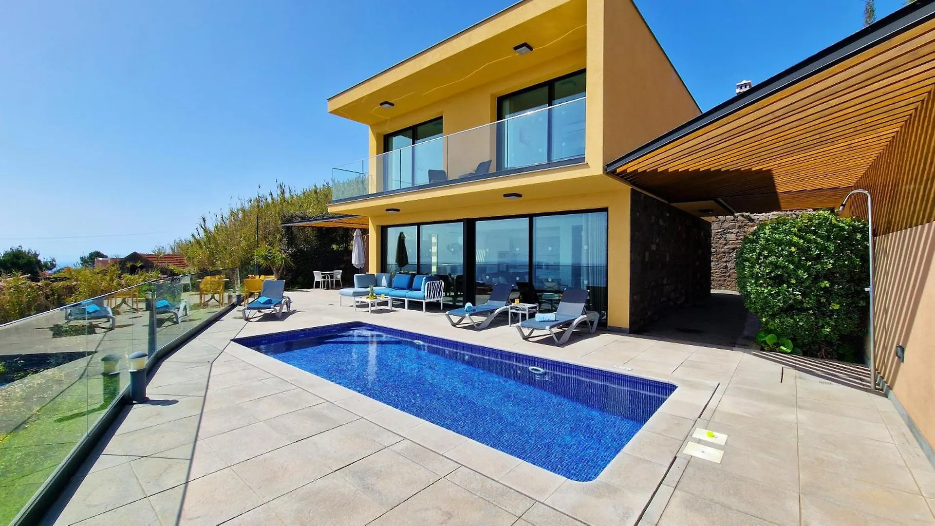Eden Sun - A Modern Luxury Villa With A Panoramic View Prazeres