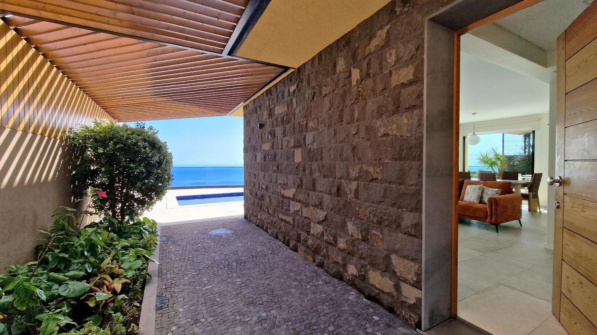 Eden Sun - A Modern Luxury Villa With A Panoramic View Prazeres