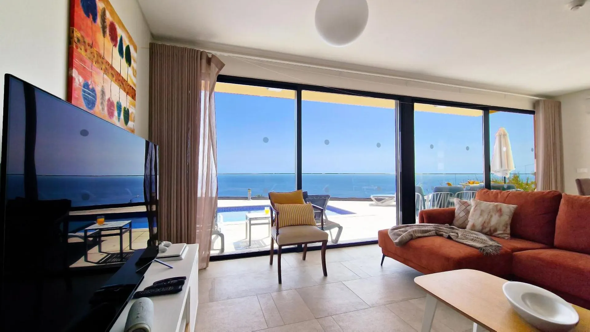 Eden Sun - A Modern Luxury Villa With A Panoramic View Prazeres